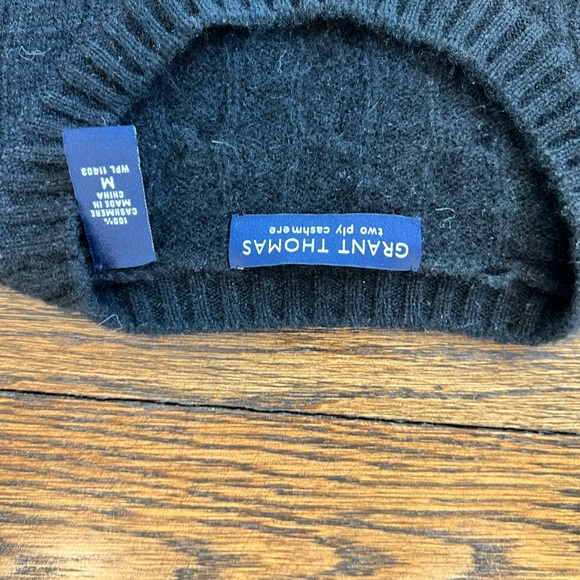 Men’s - Black Cable Knit Cashmere Sweater - Picture 3 of 3